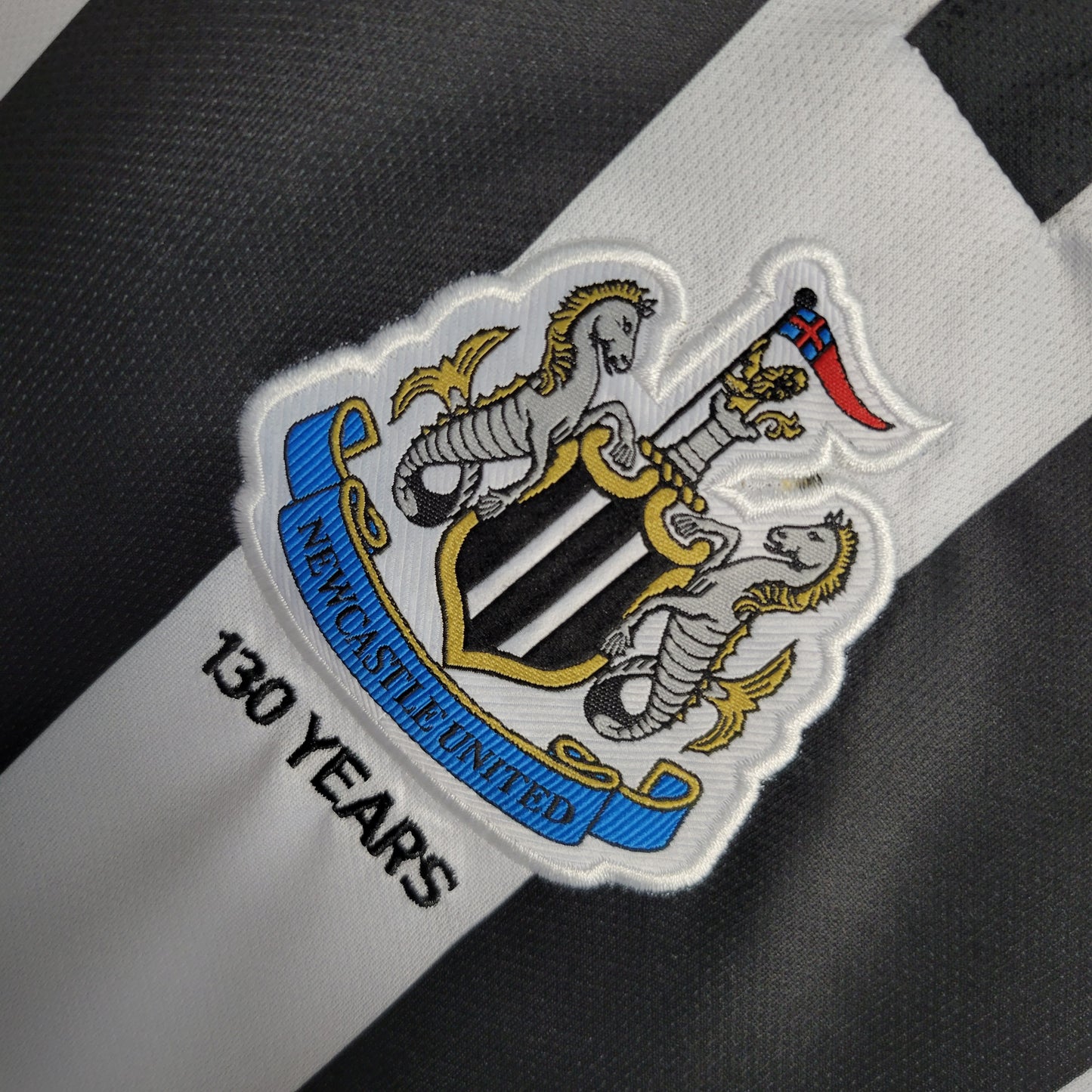 Camisa Newcastle 130 Aniversário 23/24